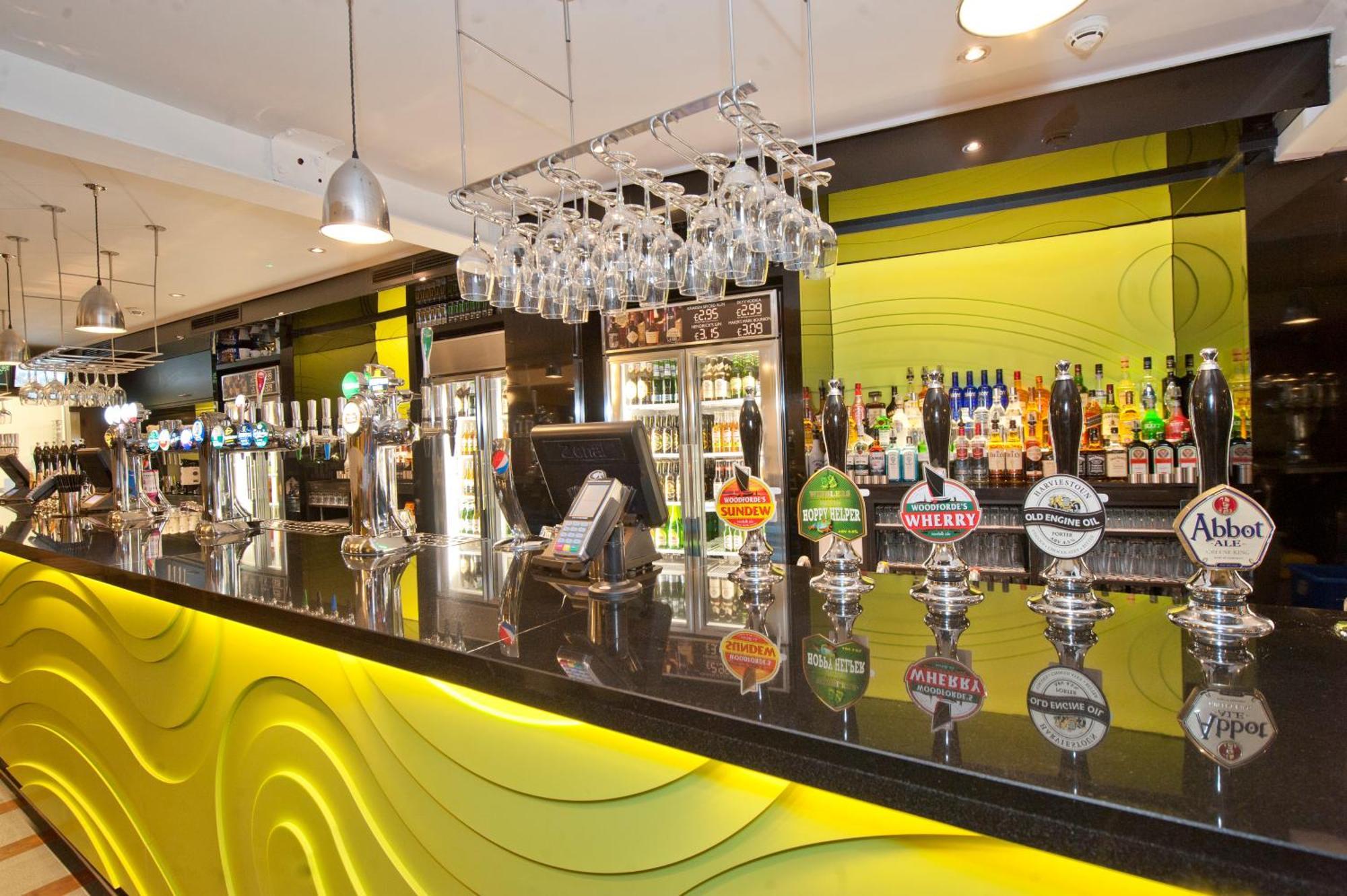 The King'S Head Hotel Wetherspoon Beccles Eksteriør bilde